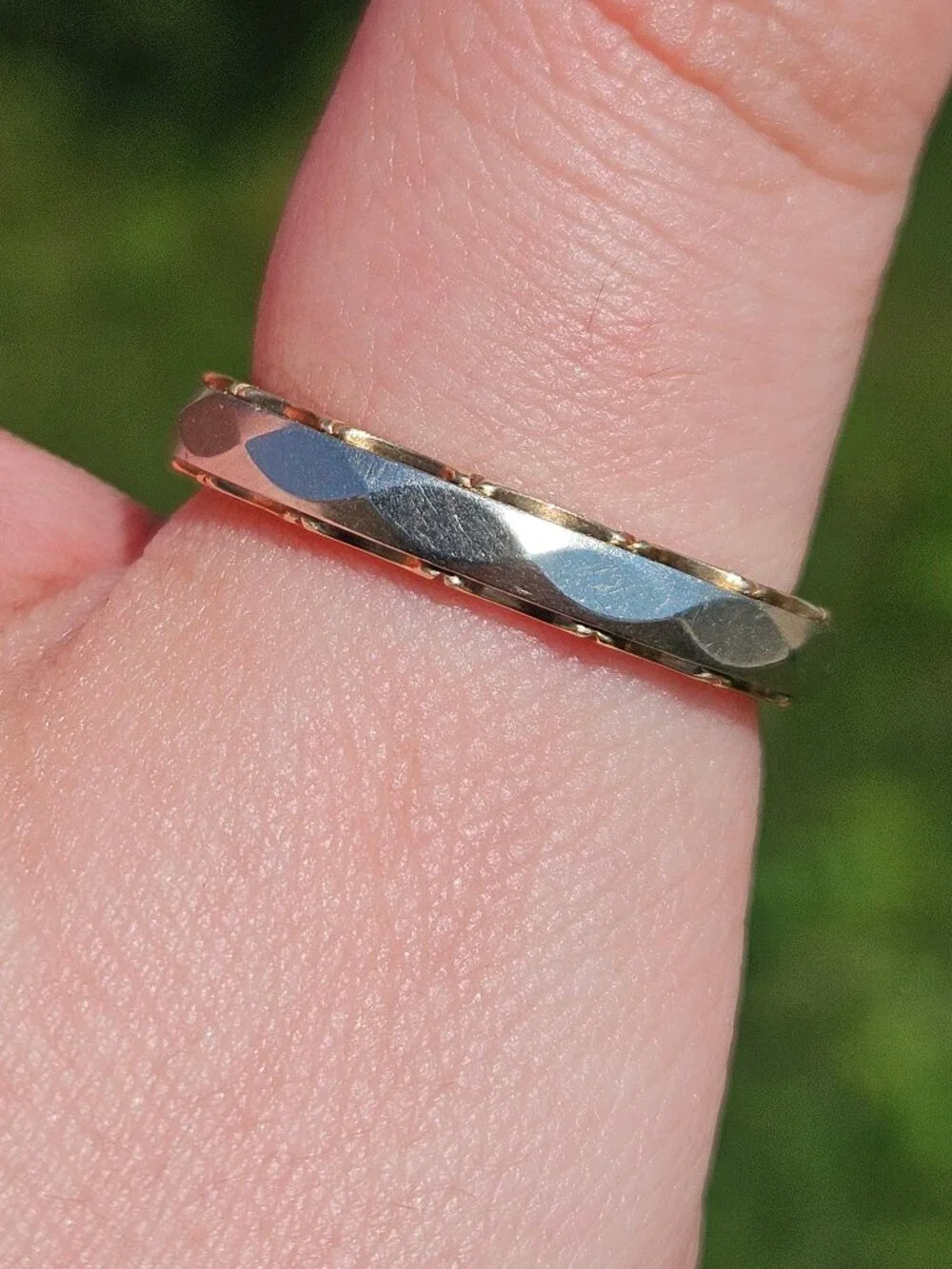 Kaynar 14K Yellow Gold Band Wedding Ring Band White Overlay 4.9 Grams Size 11